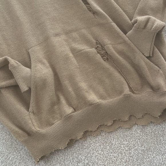 Zara Hoodie - Picture 4 of 6